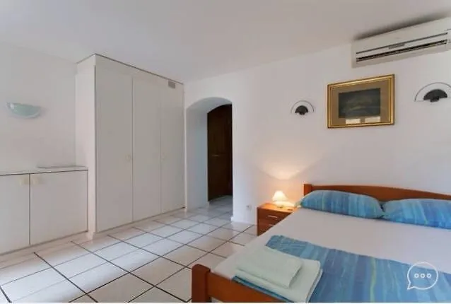 Studio Apartman Marita