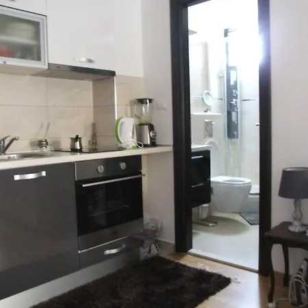 Studio Apartman Marita شقة *