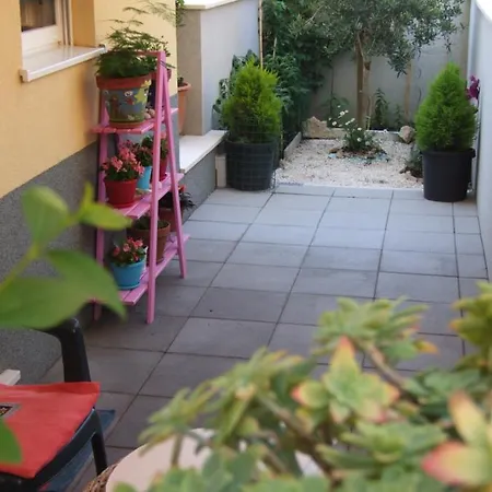 Studio Apartman Marita شقة